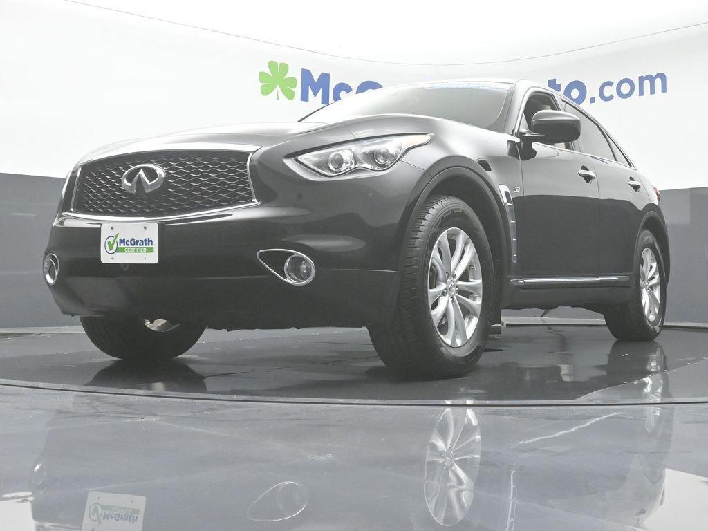 2017 INFINITI QX70 Vehicle Photo in Marion, IA 52302