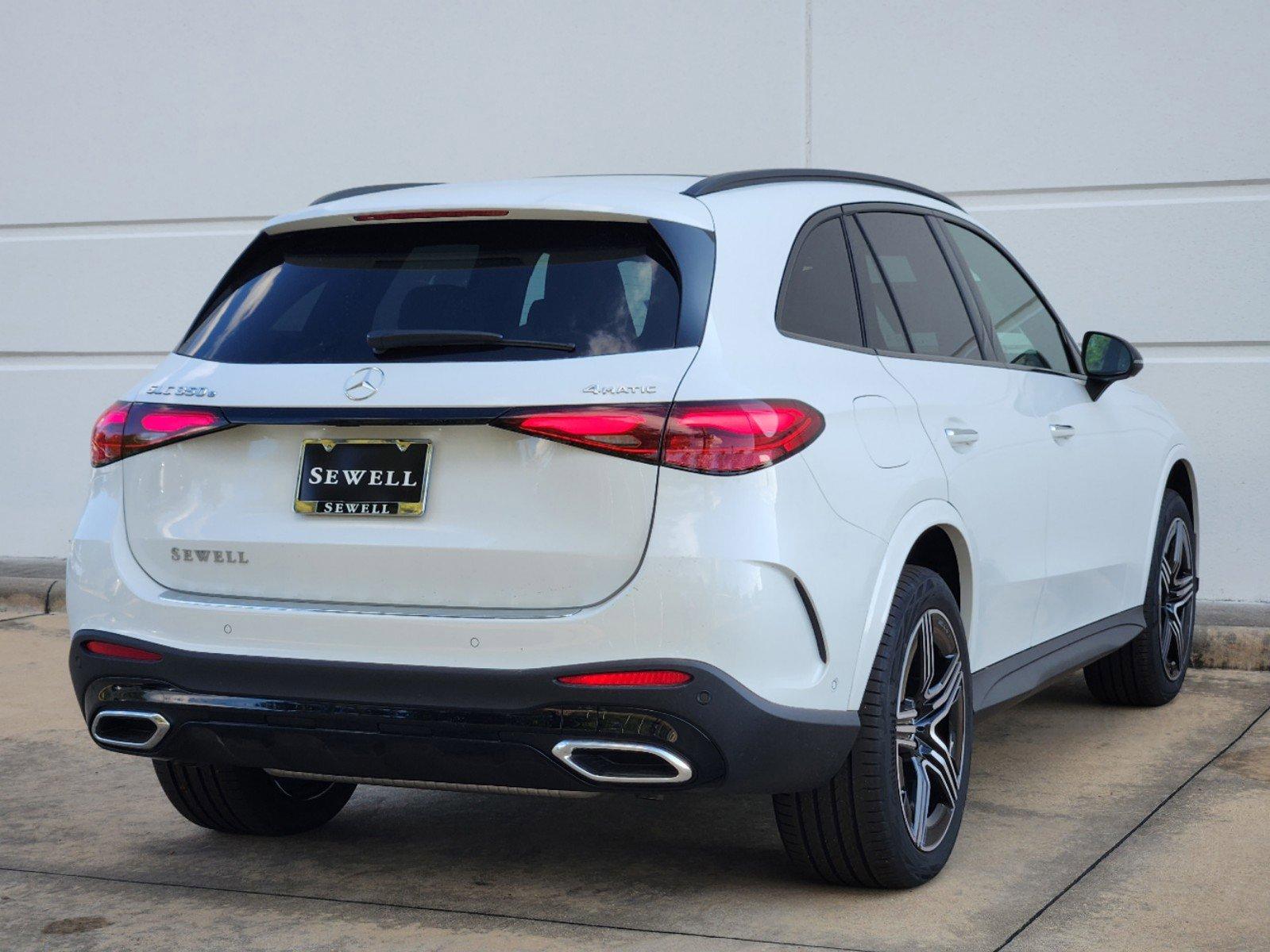 2025 Mercedes-Benz GLC Vehicle Photo in HOUSTON, TX 77079