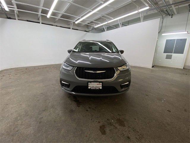 2022 Chrysler Pacifica Vehicle Photo in PORTLAND, OR 97225-3518