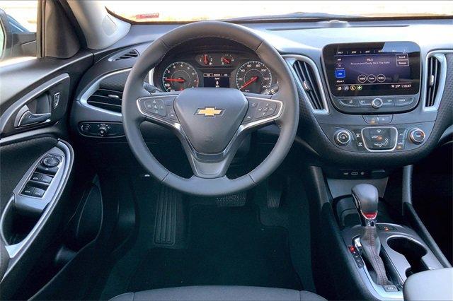 2024 Chevrolet Malibu Vehicle Photo in KANSAS CITY, MO 64114-4502