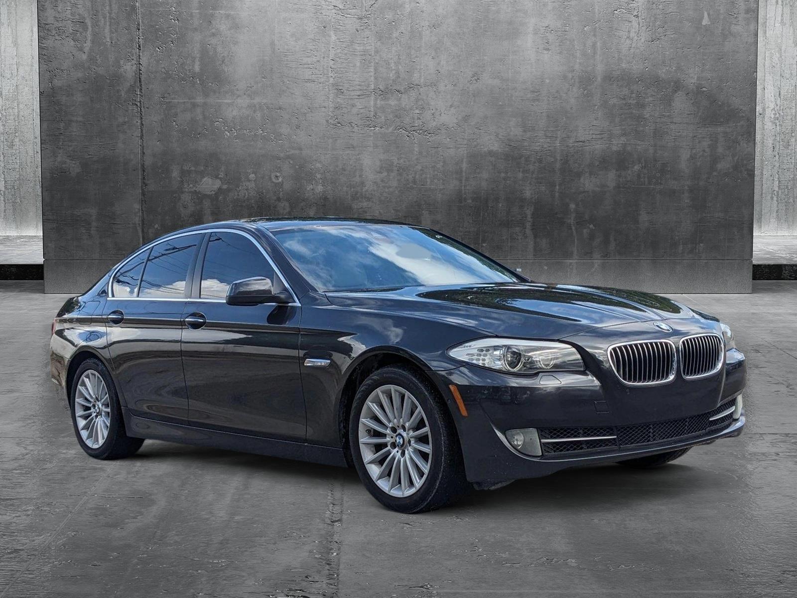 2013 BMW 5 Series Vehicle Photo in GREENACRES, FL 33463-3207