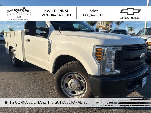 2019 Ford Super Duty F-350 SRW Vehicle Photo in VENTURA, CA 93003-8585