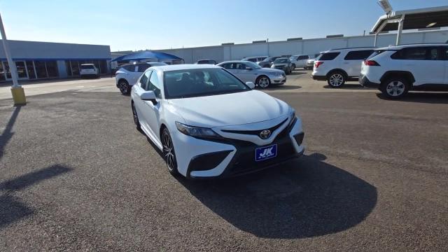 2021 Toyota Camry Vehicle Photo in NEDERLAND, TX 77627-8017