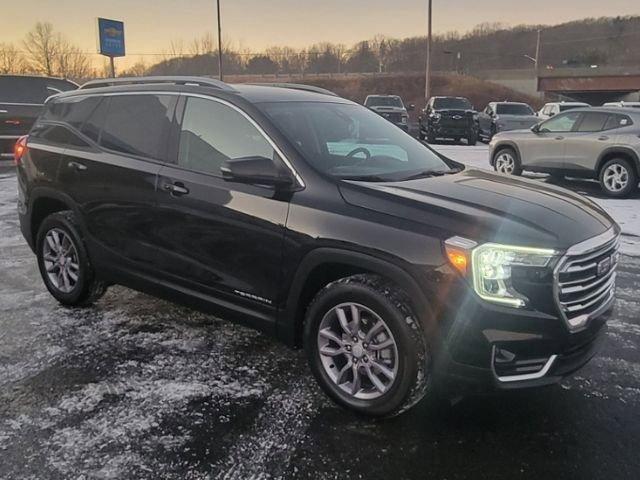 2023 GMC Terrain Vehicle Photo in GARDNER, MA 01440-3110