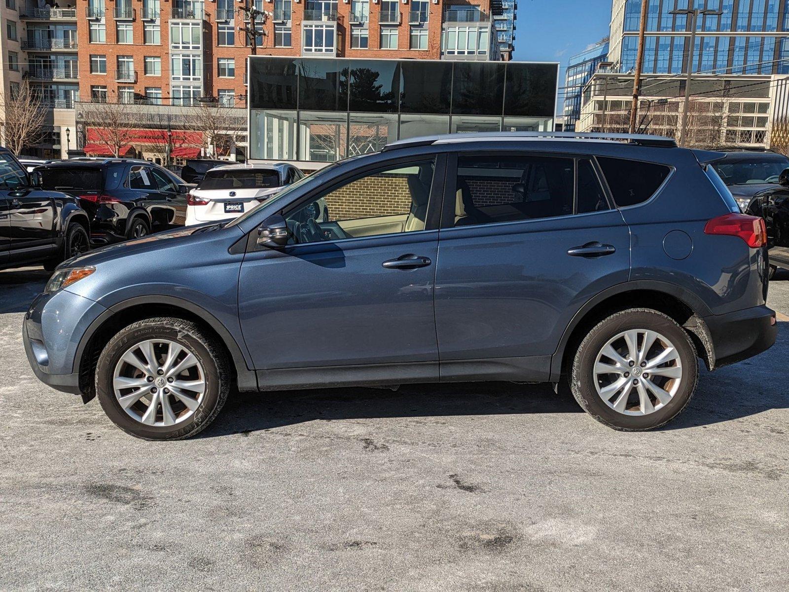 2013 Toyota RAV4 Vehicle Photo in Bethesda, MD 20852