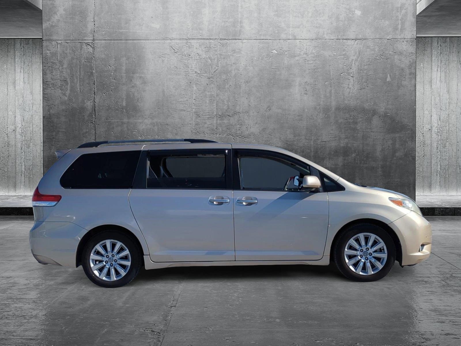 2011 Toyota Sienna Vehicle Photo in Ft. Myers, FL 33907