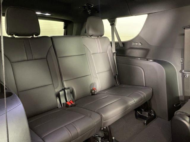 2025 Chevrolet Suburban Vehicle Photo in PHOENIX, AZ 85014-3381