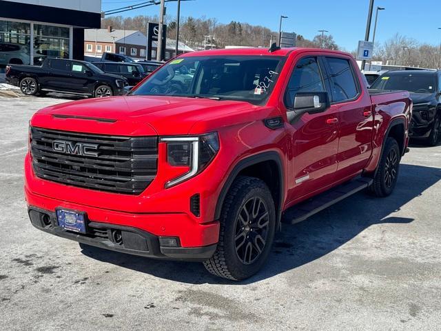 2025 GMC Sierra 1500 Vehicle Photo in LOWELL, MA 01852-4336