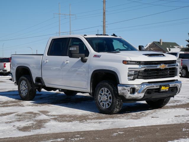 2025 Chevrolet Silverado 3500 HD Vehicle Photo in MAPLEWOOD, MN 55119-4794