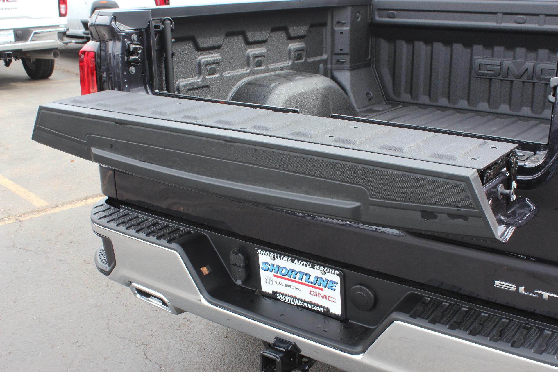 2025 GMC Sierra 1500 Vehicle Photo in AURORA, CO 80012-4011