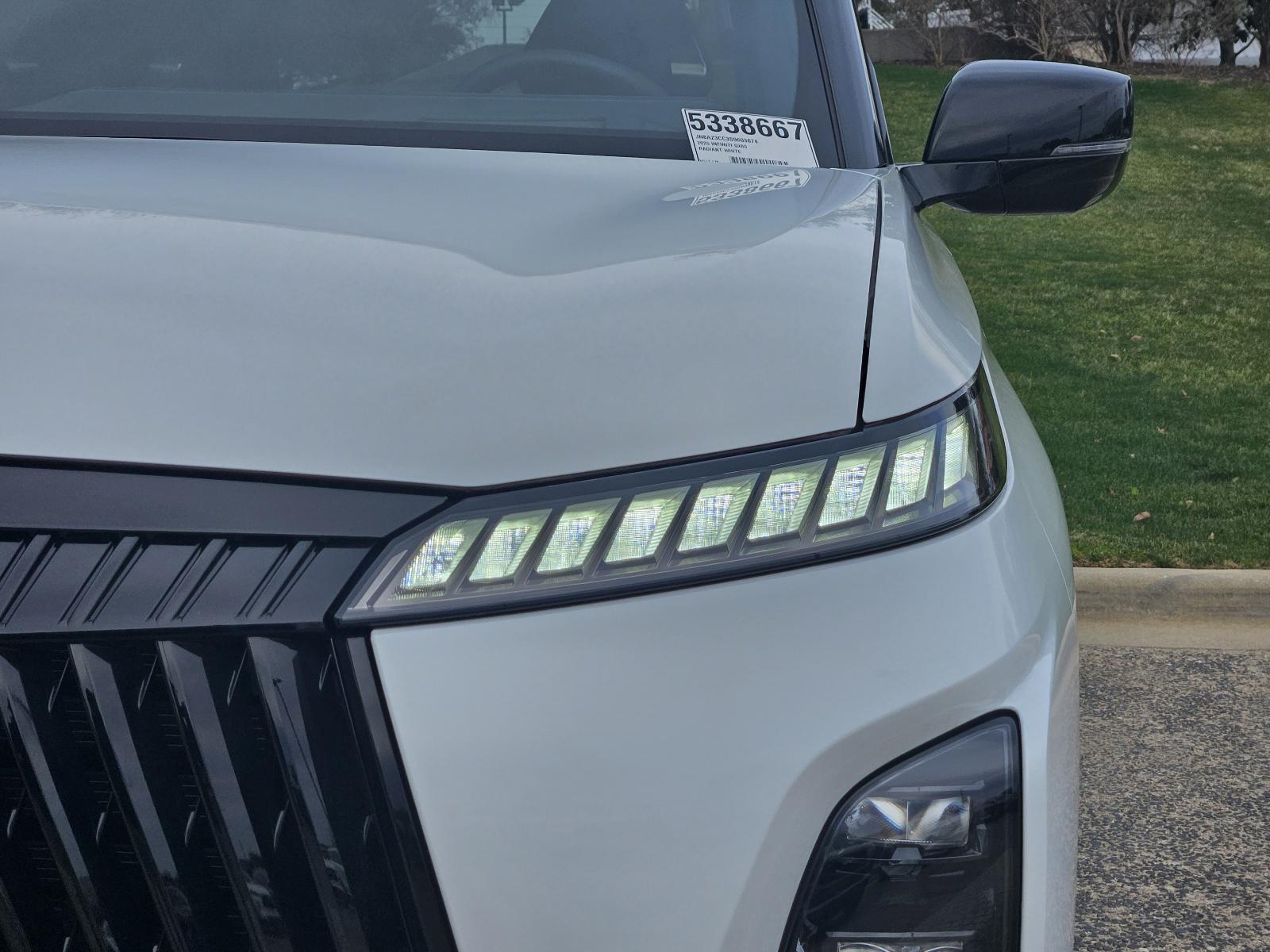 2025 INFINITI QX80 Vehicle Photo in Fort Worth, TX 76132