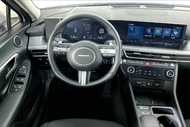 2024 Hyundai SONATA Hybrid Vehicle Photo in Tulsa, OK 74129