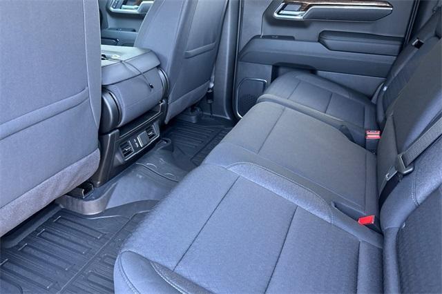 2025 GMC Sierra 1500 Vehicle Photo in ELK GROVE, CA 95757-8703