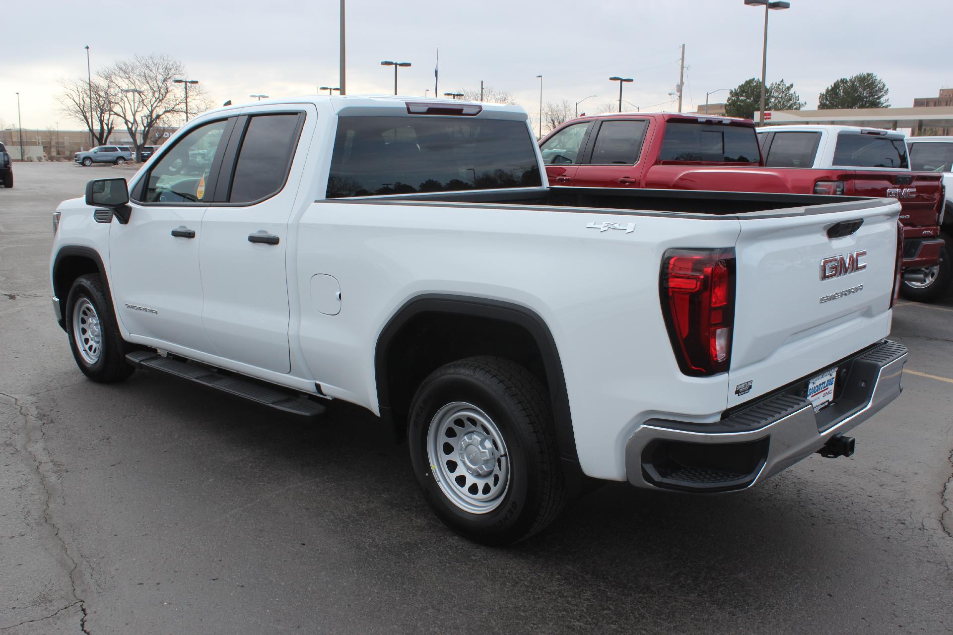 2025 GMC Sierra 1500 Vehicle Photo in AURORA, CO 80012-4011