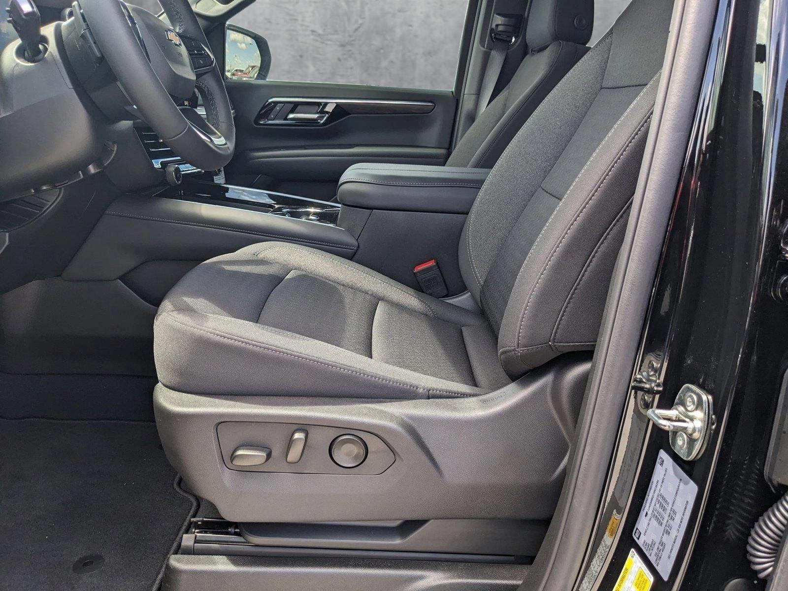 2025 Chevrolet Tahoe Vehicle Photo in MIAMI, FL 33172-3015