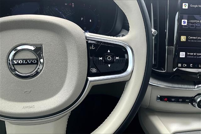 2025 Volvo XC60 Vehicle Photo in Houston, TX 77007