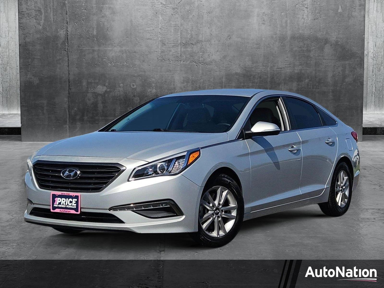 2016 Hyundai SONATA Vehicle Photo in MESA, AZ 85206-4395