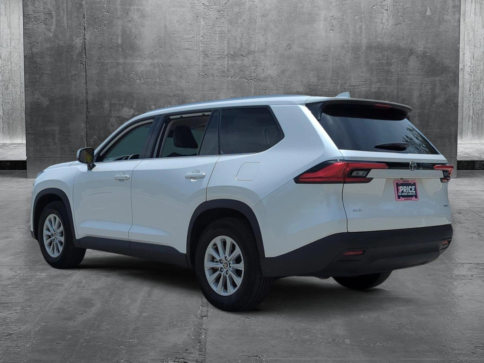 2024 Toyota Grand Highlander Vehicle Photo in Ft. Myers, FL 33907