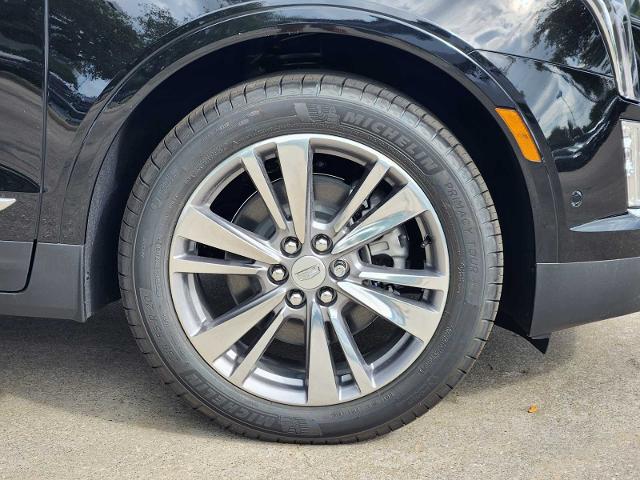 2025 Cadillac XT5 Vehicle Photo in HOUSTON, TX 77079