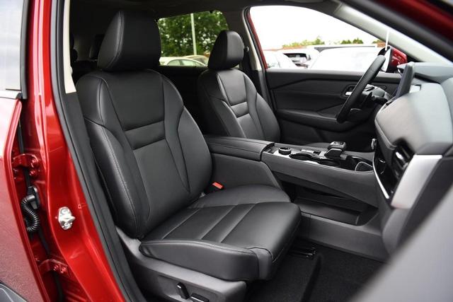 2025 Nissan Rogue Vehicle Photo in Ballwin, MO 63011