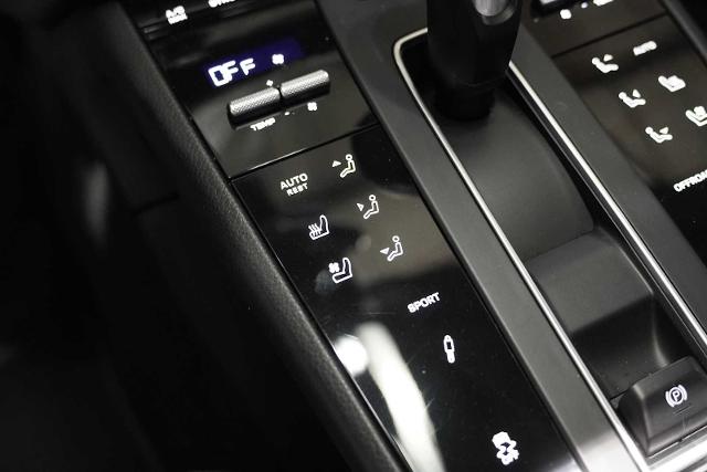 2022 Porsche Macan Vehicle Photo in GRAPEVINE, TX 76051