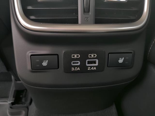 2025 Subaru Outback Vehicle Photo in Green Bay, WI 54304