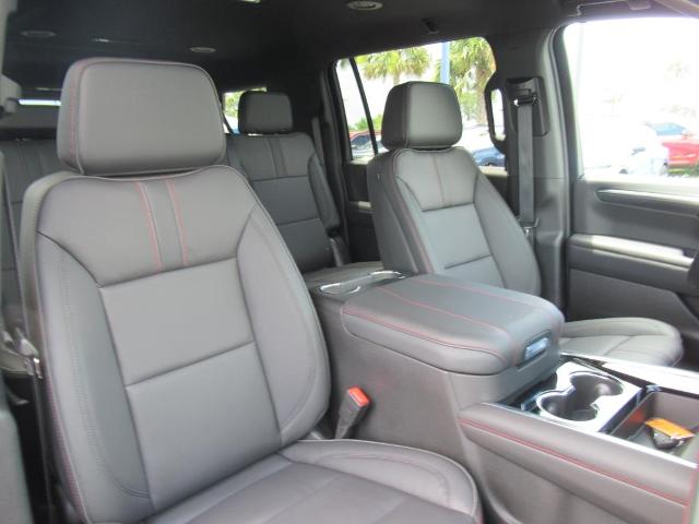 2025 Chevrolet Suburban Vehicle Photo in LEESBURG, FL 34788-4022