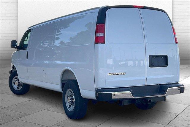 2025 Chevrolet Express Cargo Van Vehicle Photo in INDEPENDENCE, MO 64055-1314