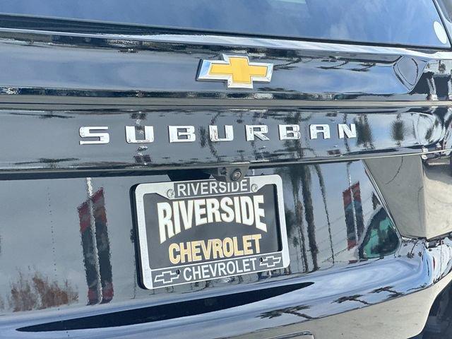 2025 Chevrolet Suburban Vehicle Photo in RIVERSIDE, CA 92504-4106