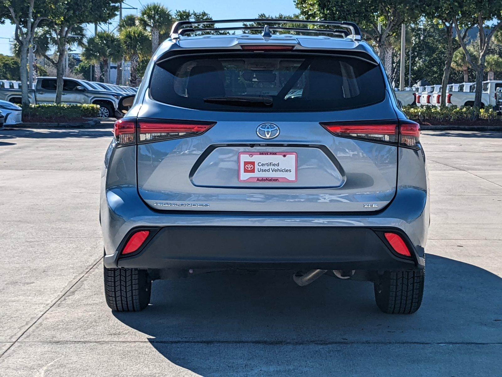 2022 Toyota Highlander Vehicle Photo in Davie, FL 33331