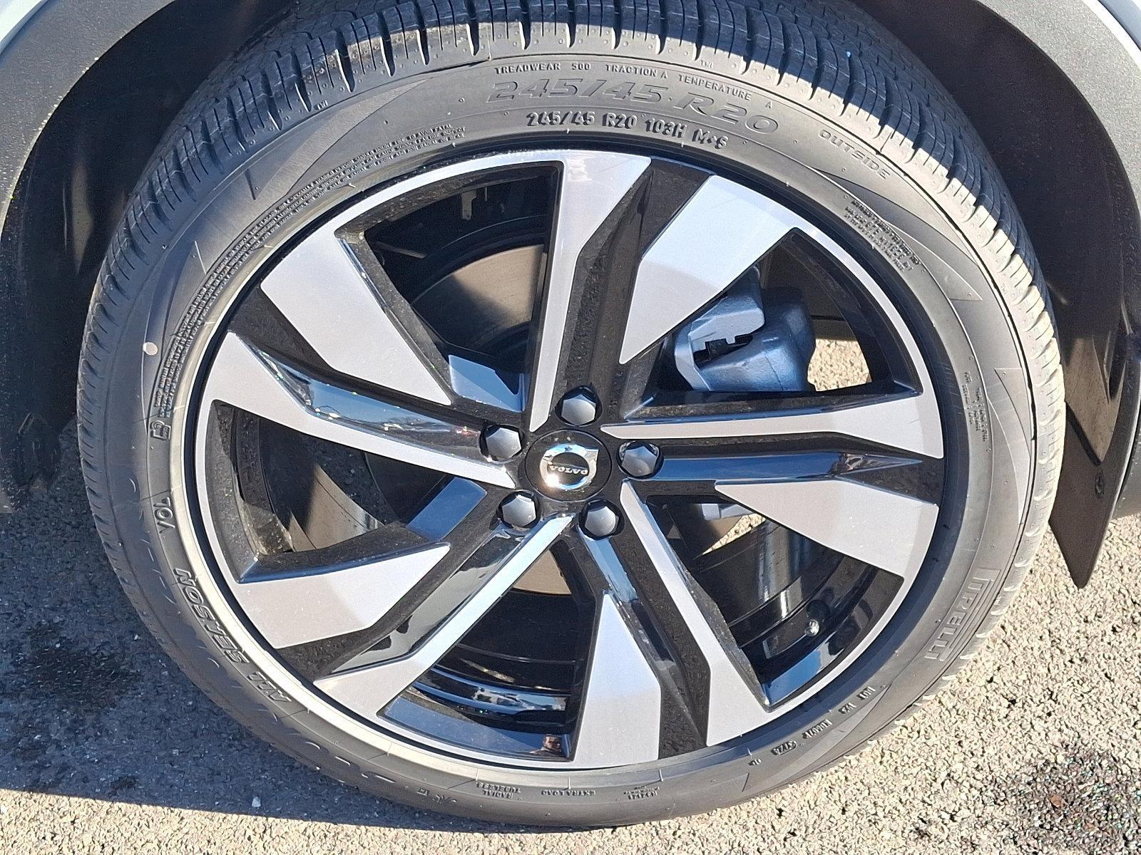 2025 Volvo XC40 Vehicle Photo in Trevose, PA 19053