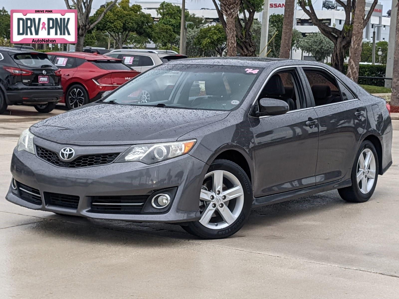 2014 Toyota Camry Vehicle Photo in Davie, FL 33331