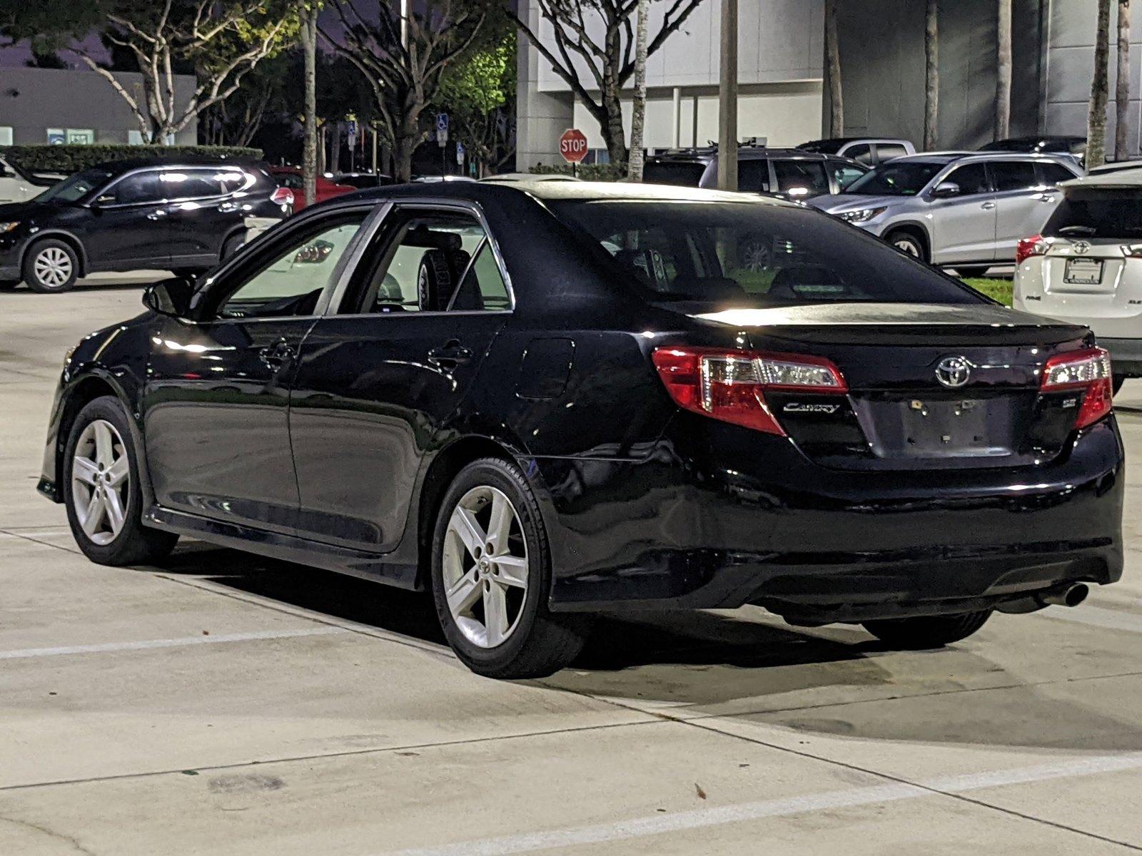 2014 Toyota Camry Vehicle Photo in Davie, FL 33331