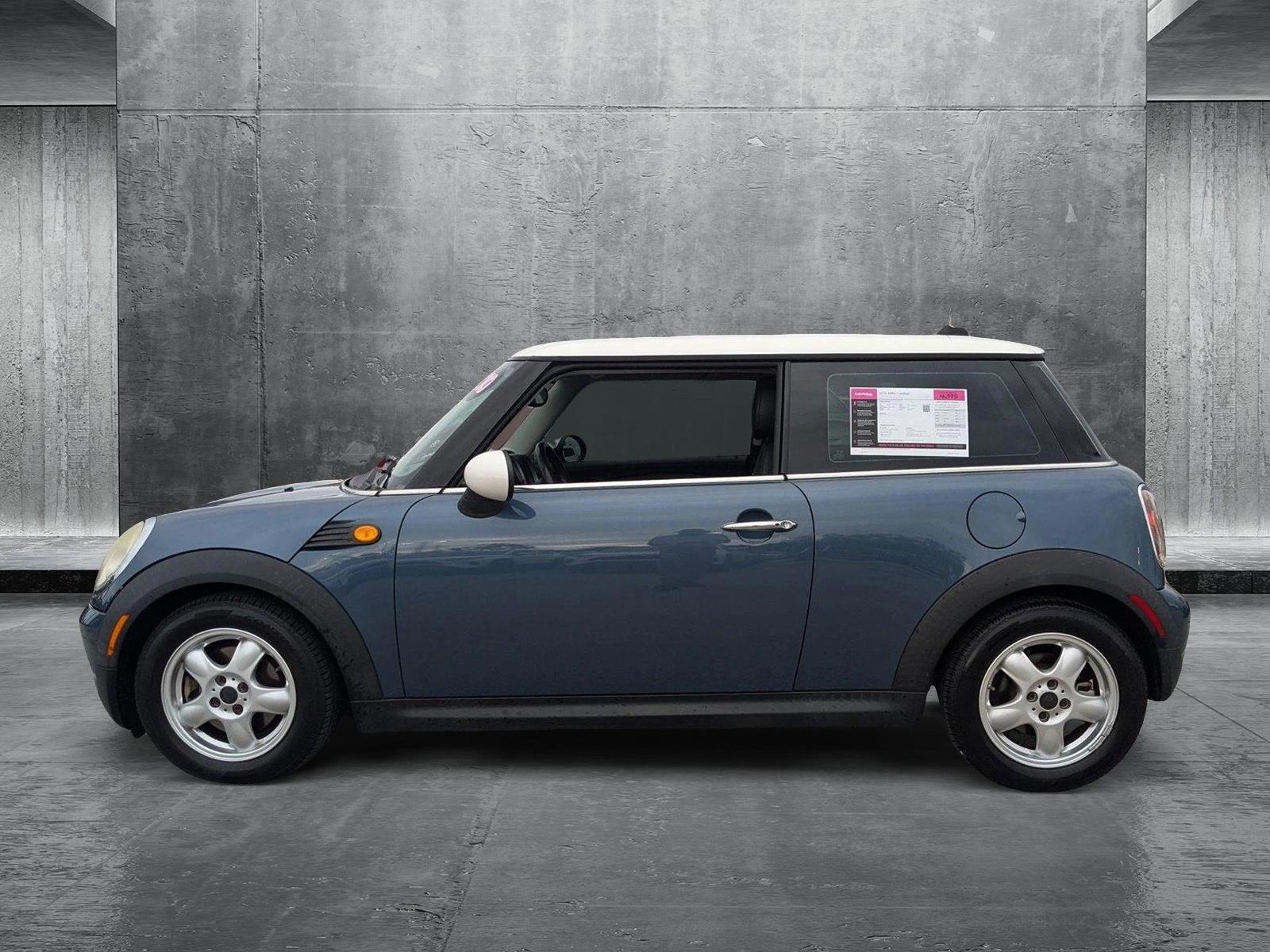 2010 MINI Cooper Hardtop 2 Door Vehicle Photo in Winter Park, FL 32792