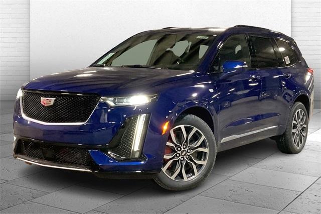 2025 Cadillac XT6 Vehicle Photo in KANSAS CITY, MO 64114-4545