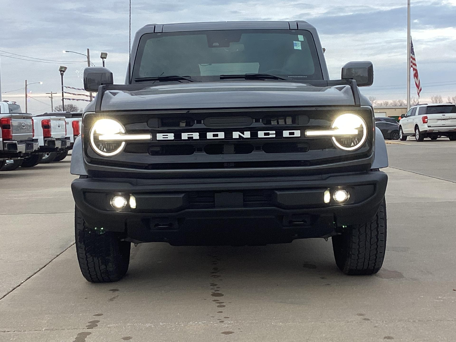 Used 2024 Ford Bronco 4-Door Outer Banks with VIN 1FMDE8BH9RLA13079 for sale in Kansas City