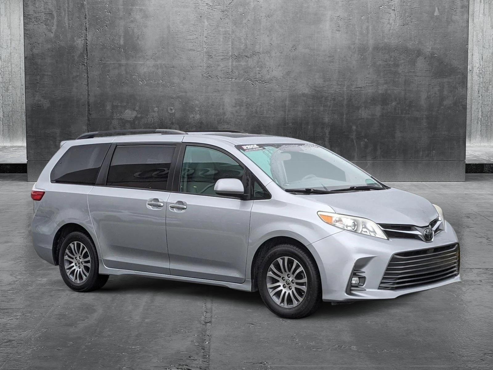 2020 Toyota Sienna Vehicle Photo in Orlando, FL 32811