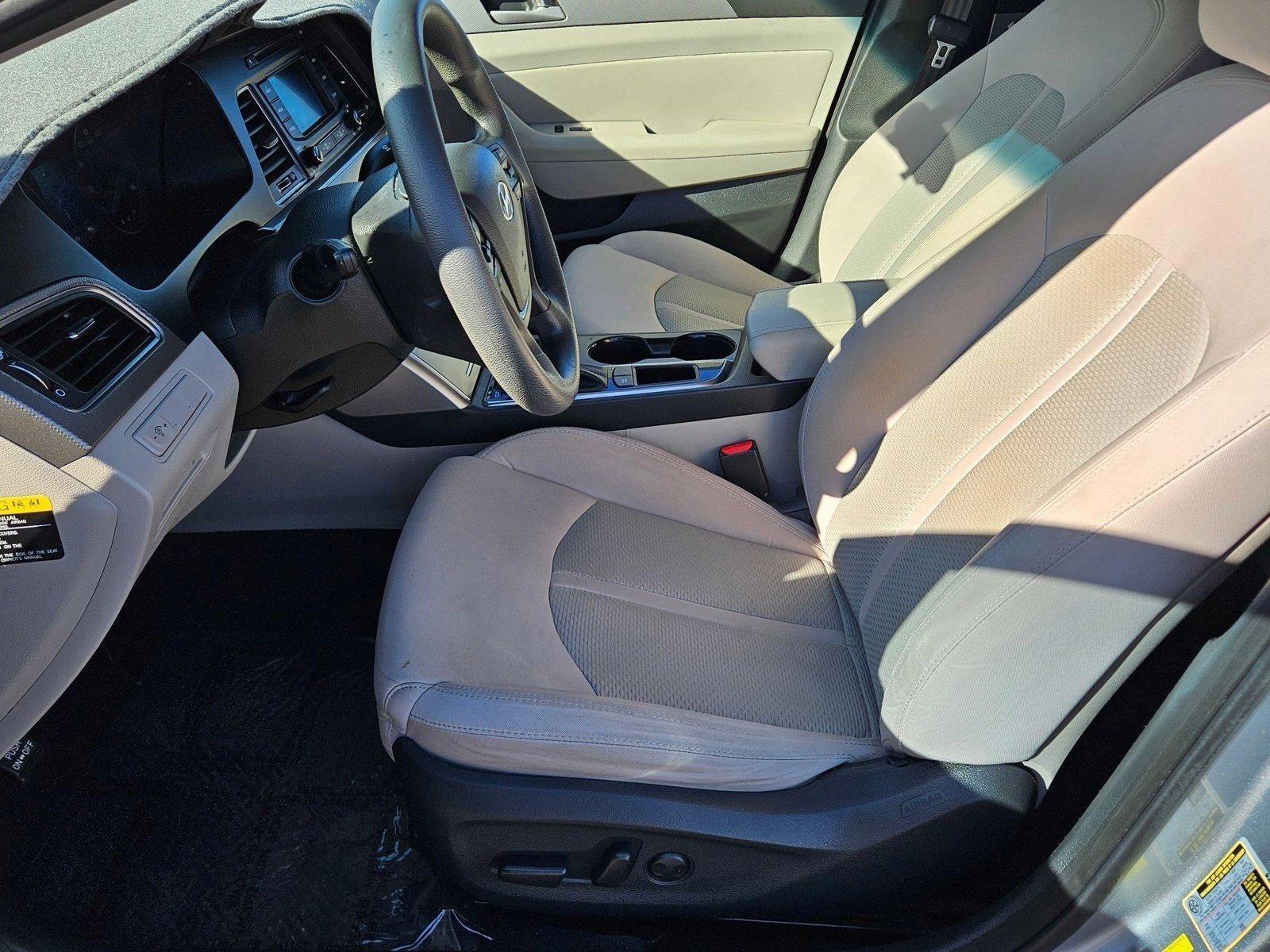 2015 Hyundai Sonata Vehicle Photo in PEORIA, AZ 85382-3715