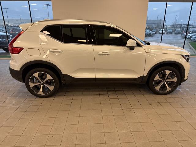 2025 Volvo XC40 Vehicle Photo in Grapevine, TX 76051