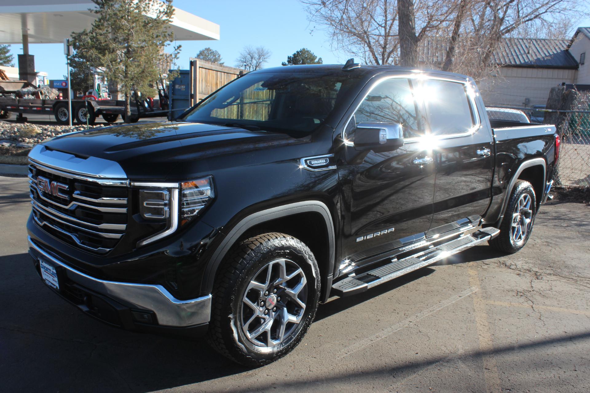 2025 GMC Sierra 1500 Vehicle Photo in AURORA, CO 80012-4011