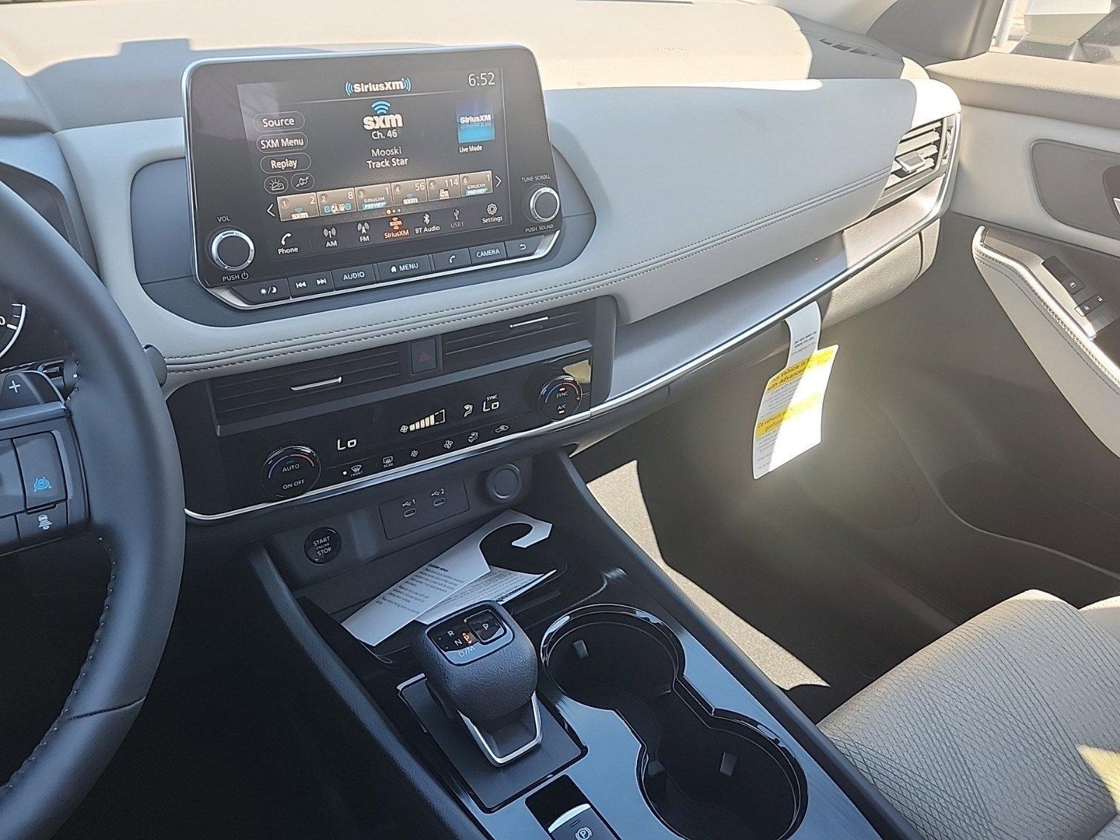 2025 Nissan Rogue Vehicle Photo in Albuquerque, NM 87110
