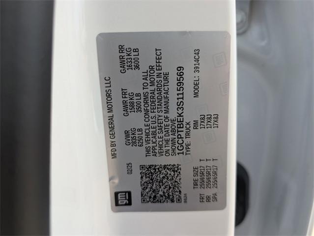 2025 Chevrolet Colorado Vehicle Photo in ENGLEWOOD, CO 80113-6708