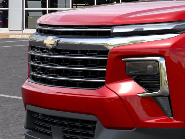 2025 Chevrolet Traverse Vehicle Photo in MOON TOWNSHIP, PA 15108-2571