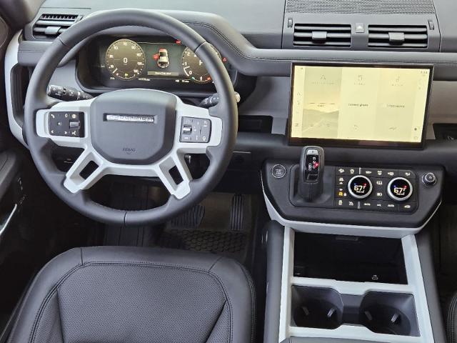 2025 Defender Vehicle Photo in AUSTIN, TX 78717