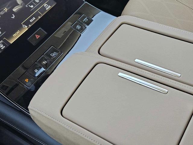 2025 INFINITI QX80 Vehicle Photo in Fort Worth, TX 76132