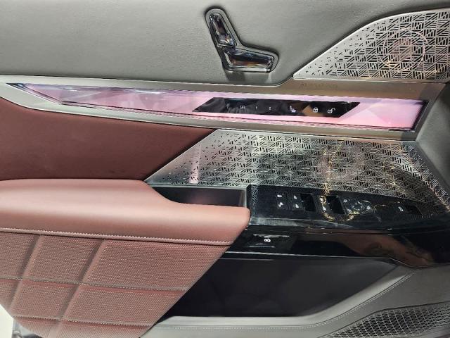 2025 BMW i7 Vehicle Photo in GRAPEVINE, TX 76051