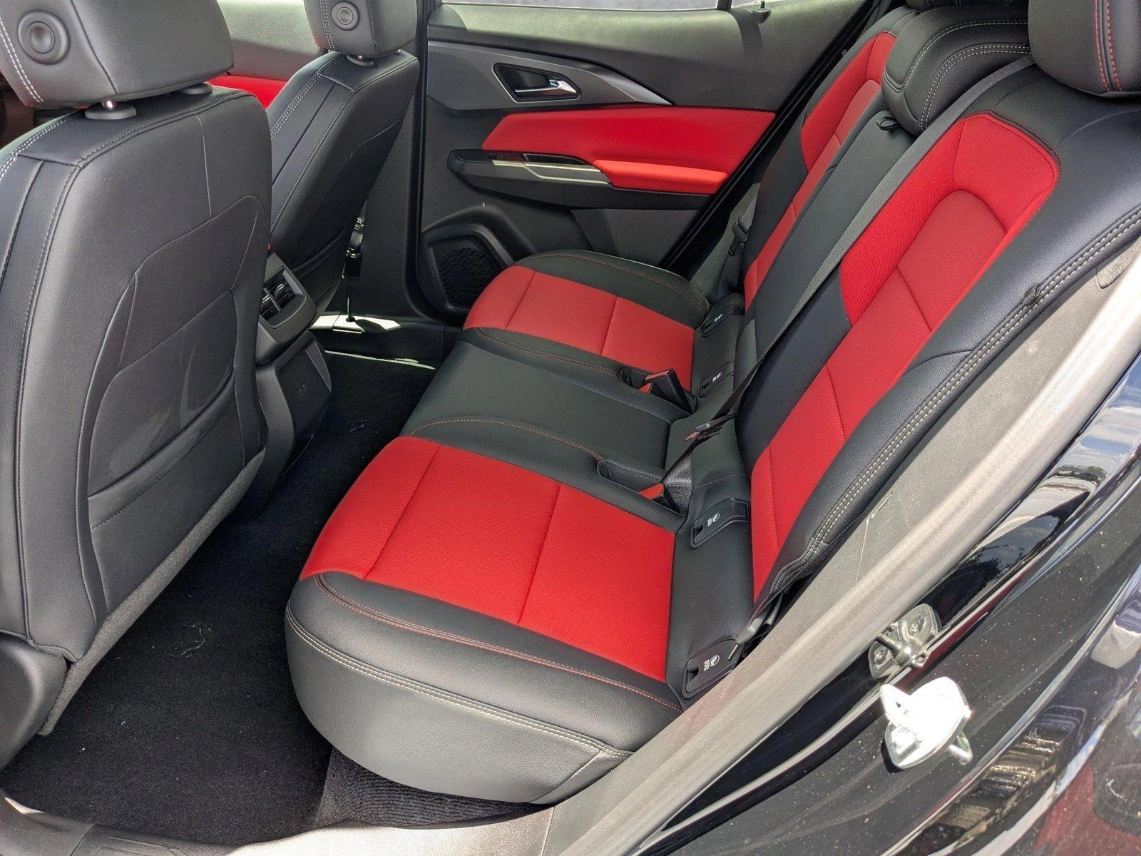 2025 Chevrolet Equinox EV Vehicle Photo in PEMBROKE PINES, FL 33024-6534