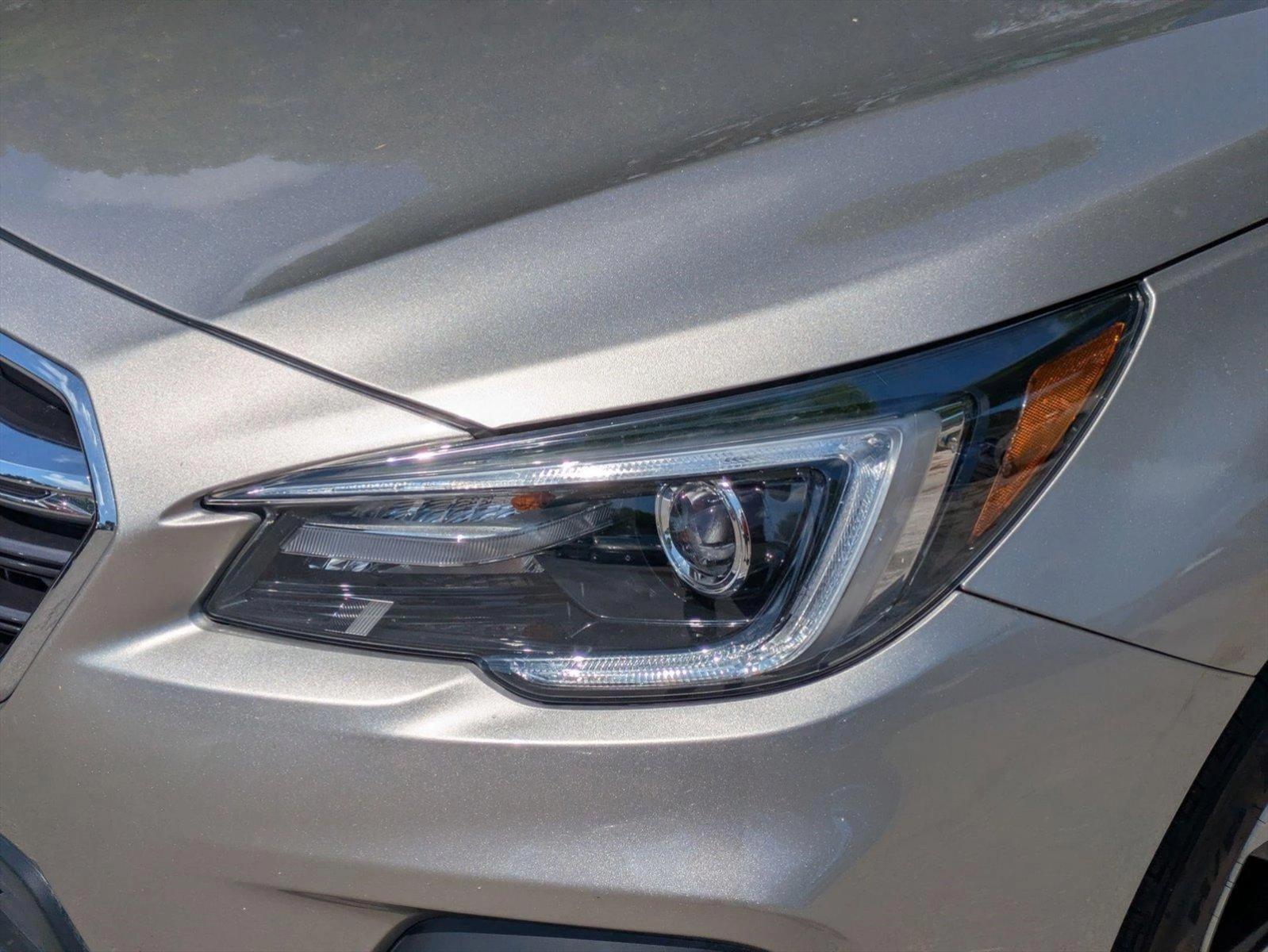 2018 Subaru Outback Vehicle Photo in GREENACRES, FL 33463-3207
