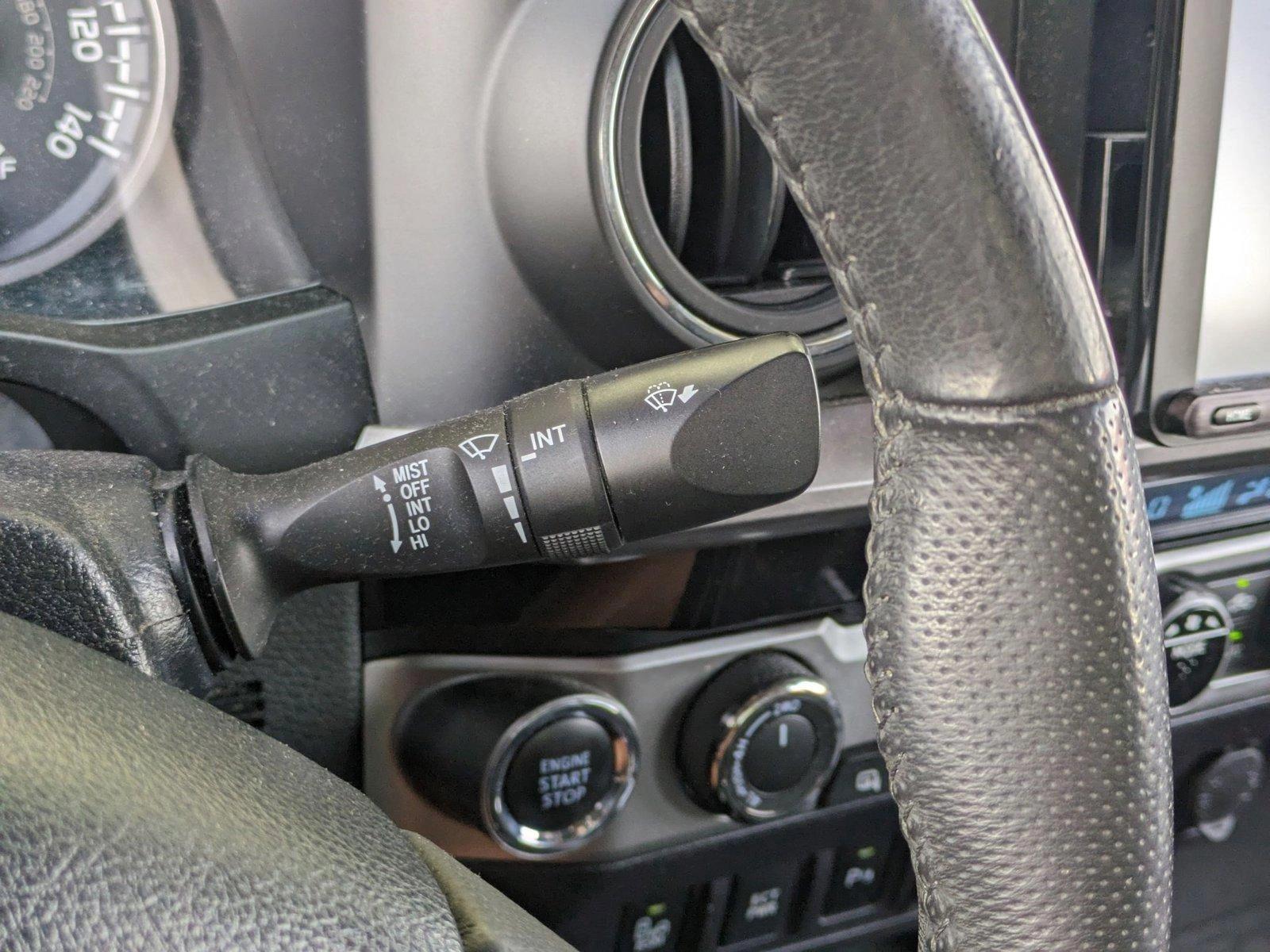 2018 Toyota Tacoma Vehicle Photo in Bradenton, FL 34207