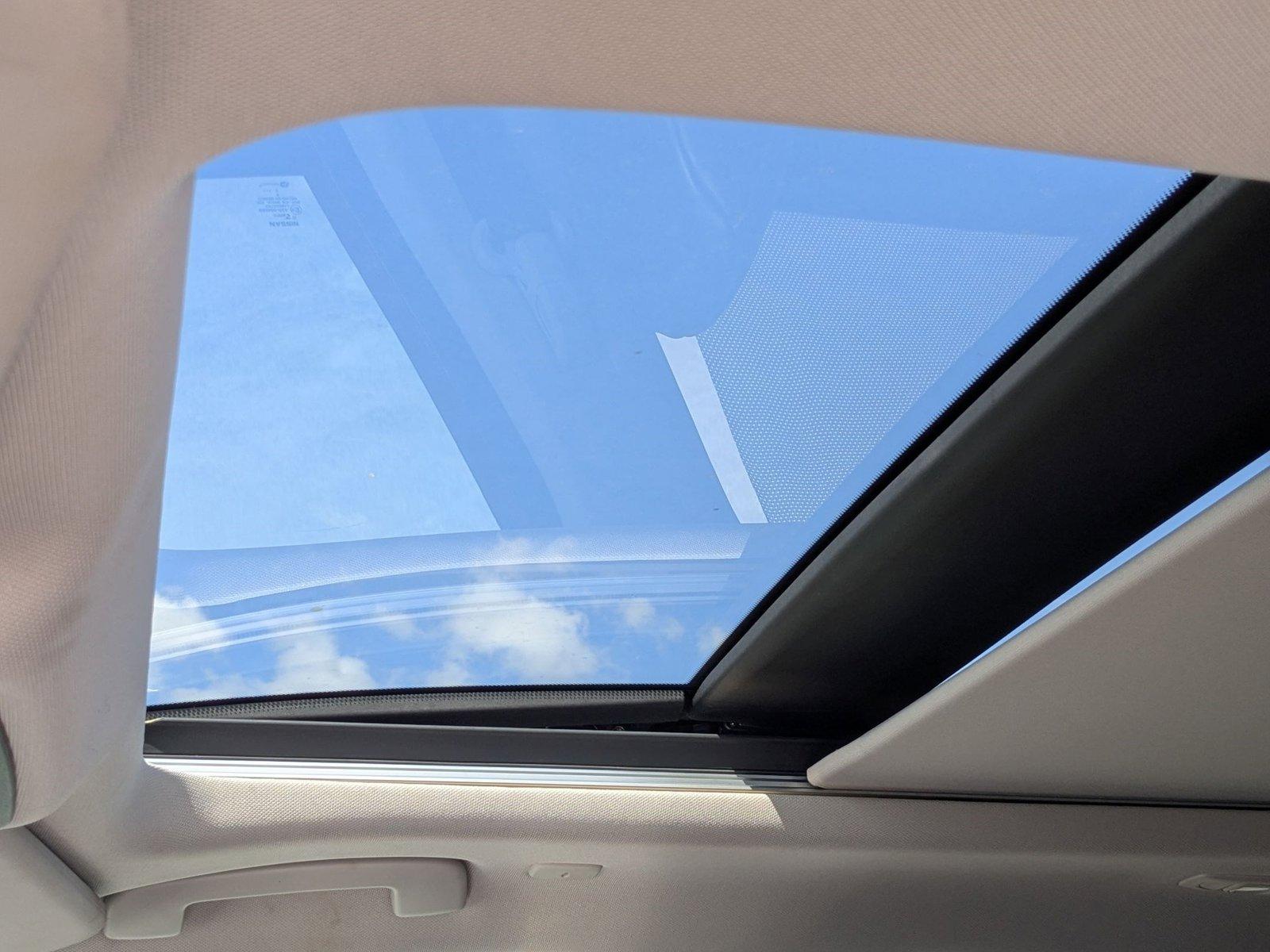 2023 Nissan Rogue Vehicle Photo in Pembroke Pines , FL 33084